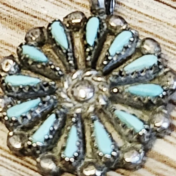 1960s Vintage Petit Point Turquoise Flower Cluster Sterling Silver Tiny Pendant